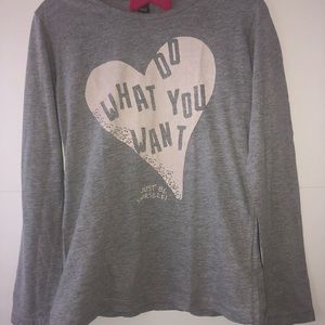 Grey long sleeve shirt